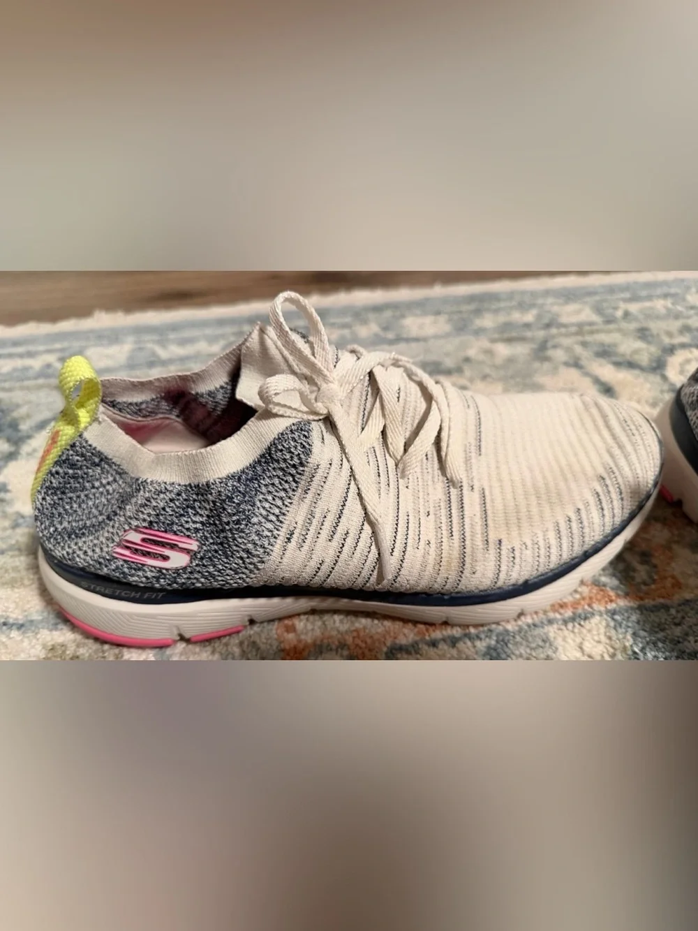 Skechers breathable knit